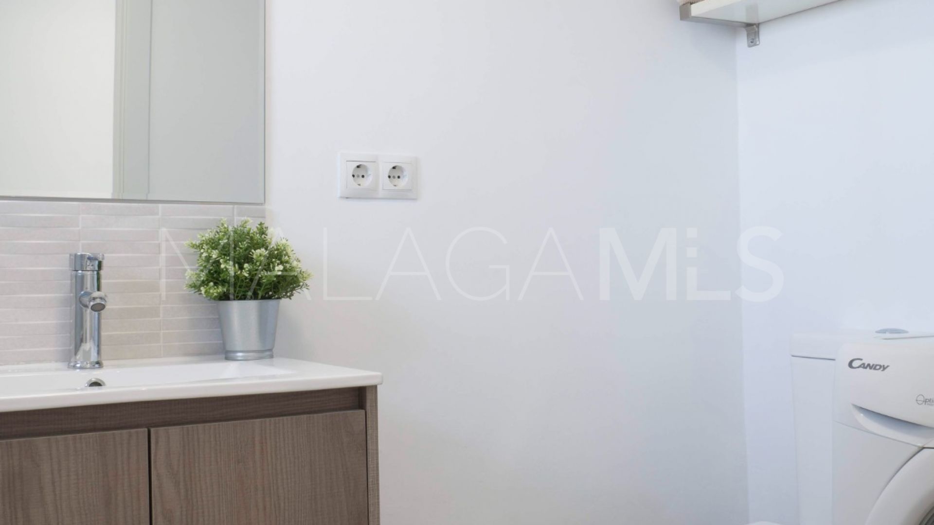 Buy apartment with 2 bedrooms in Cortijo Blanco