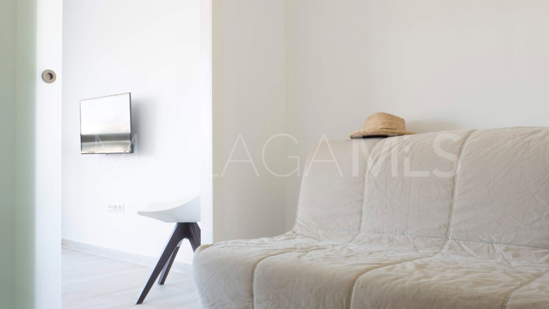 Buy apartment with 2 bedrooms in Cortijo Blanco