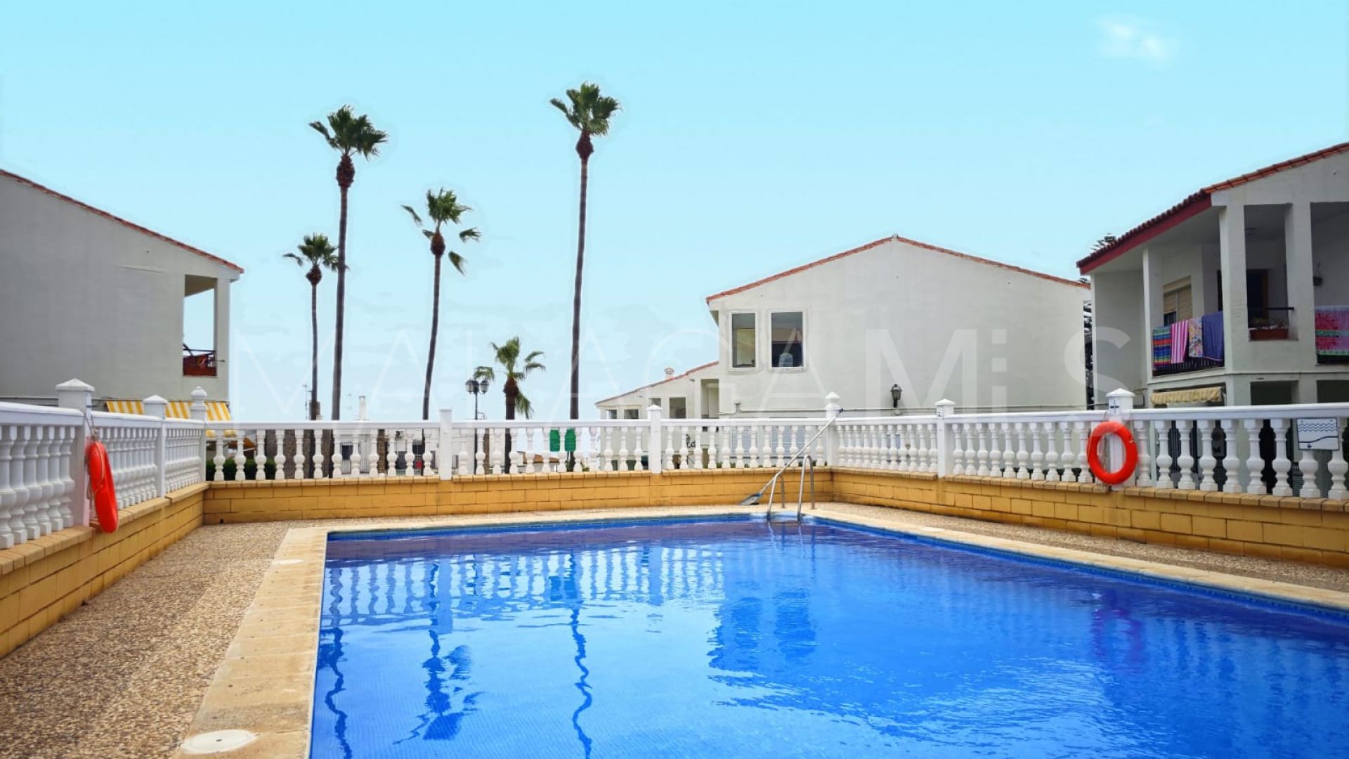 Pareado for sale in Alcorrín