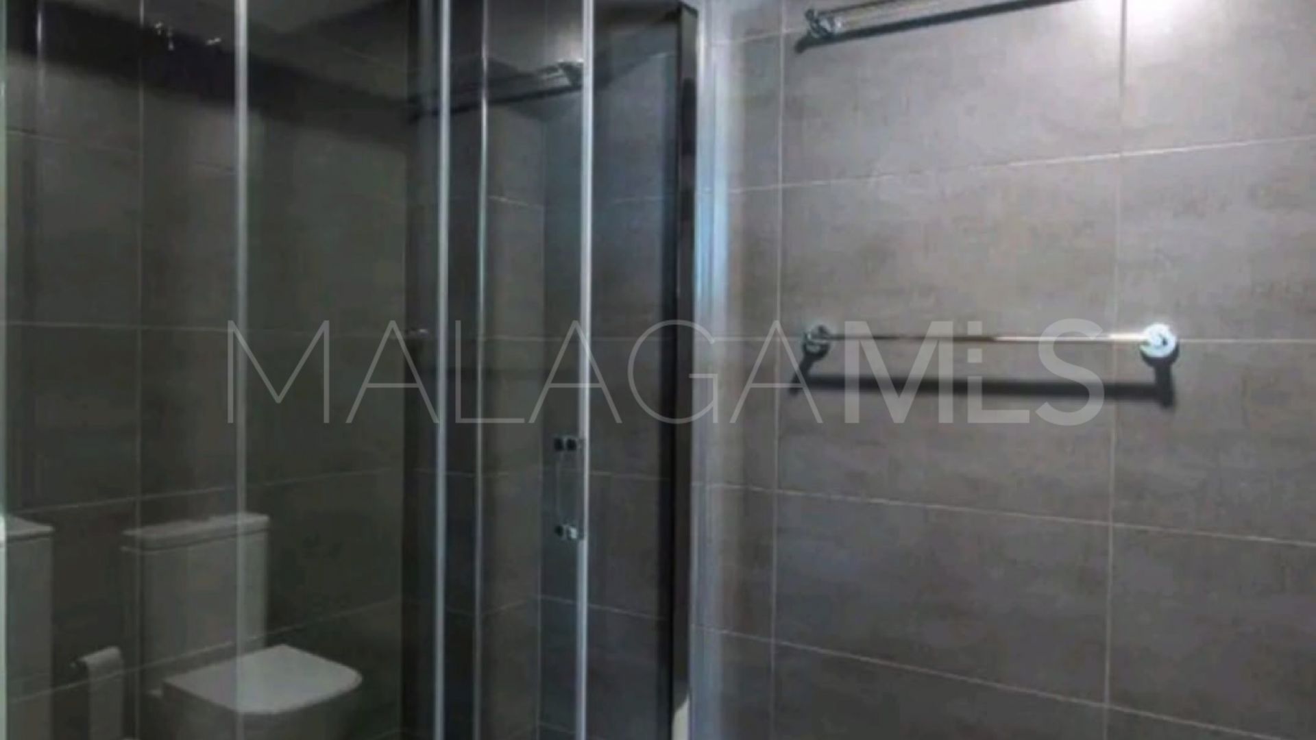 Takvåning for sale in Estepona Puerto