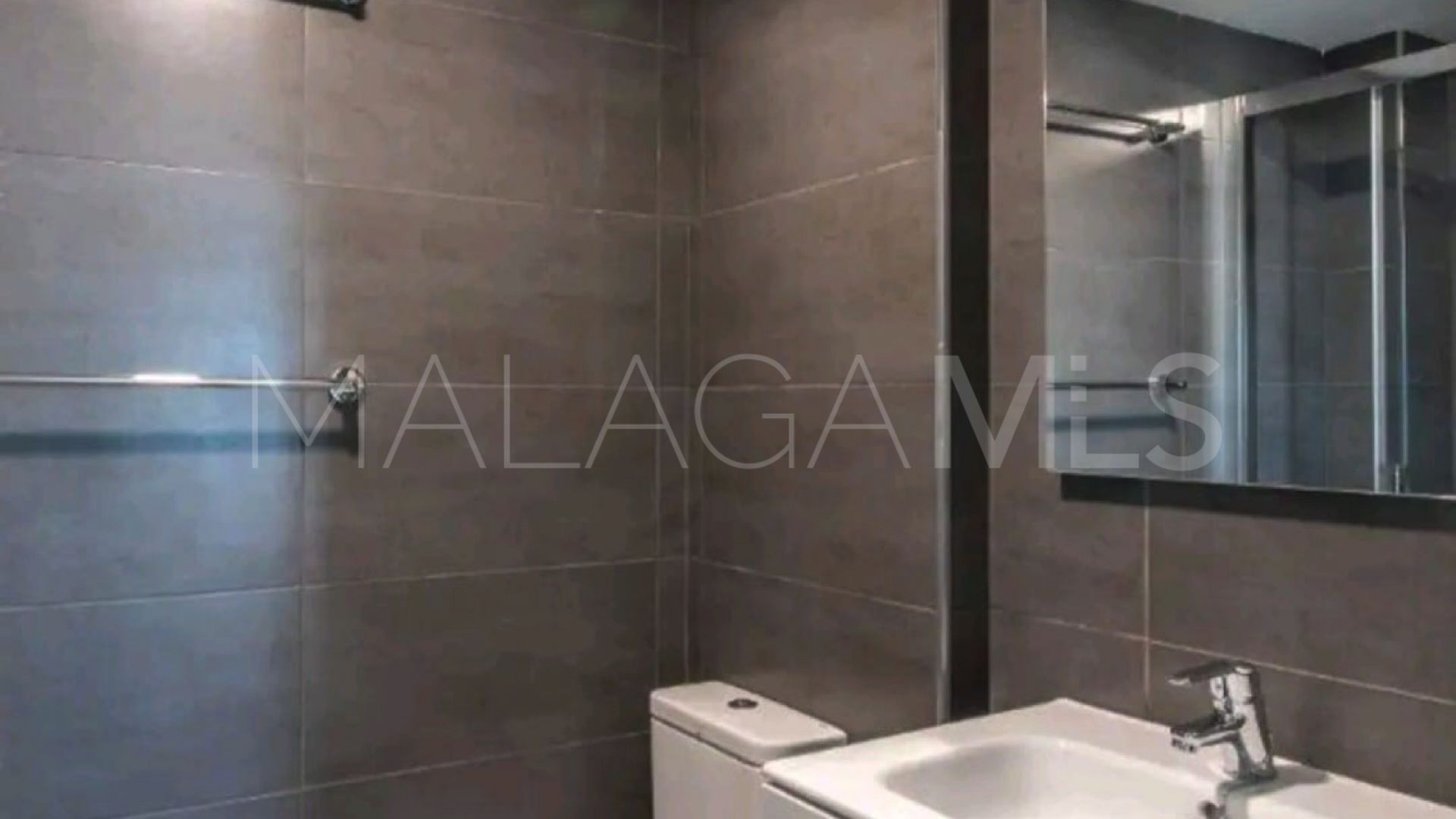 Takvåning for sale in Estepona Puerto