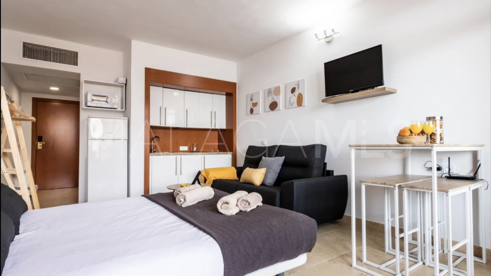 Buy estudio in Fuengirola Puerto