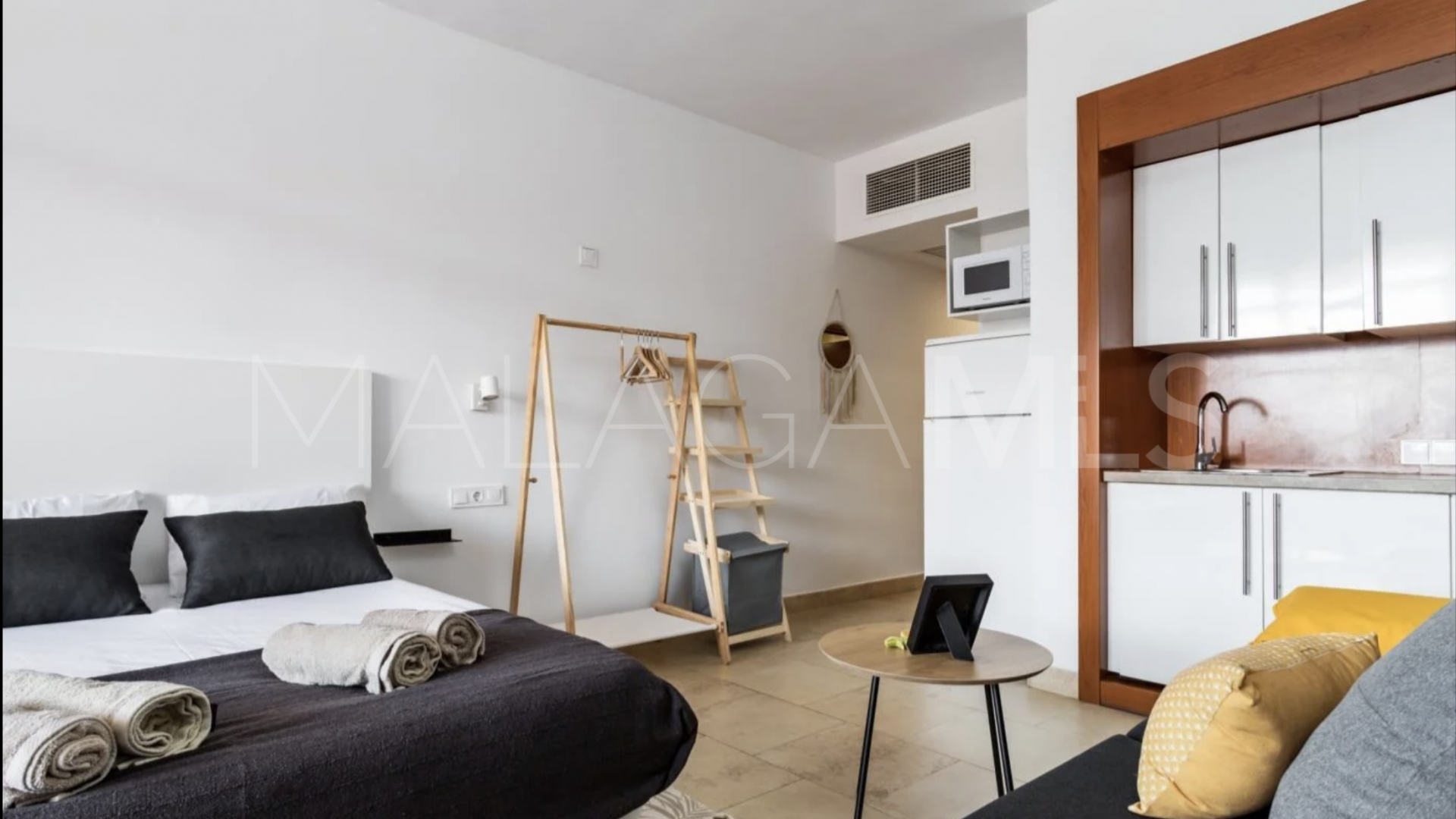 Buy estudio in Fuengirola Puerto