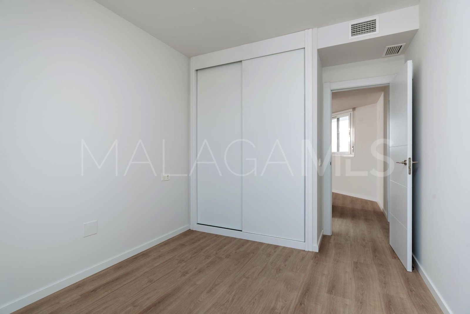 Lägenhet for sale in Nueva Andalucia