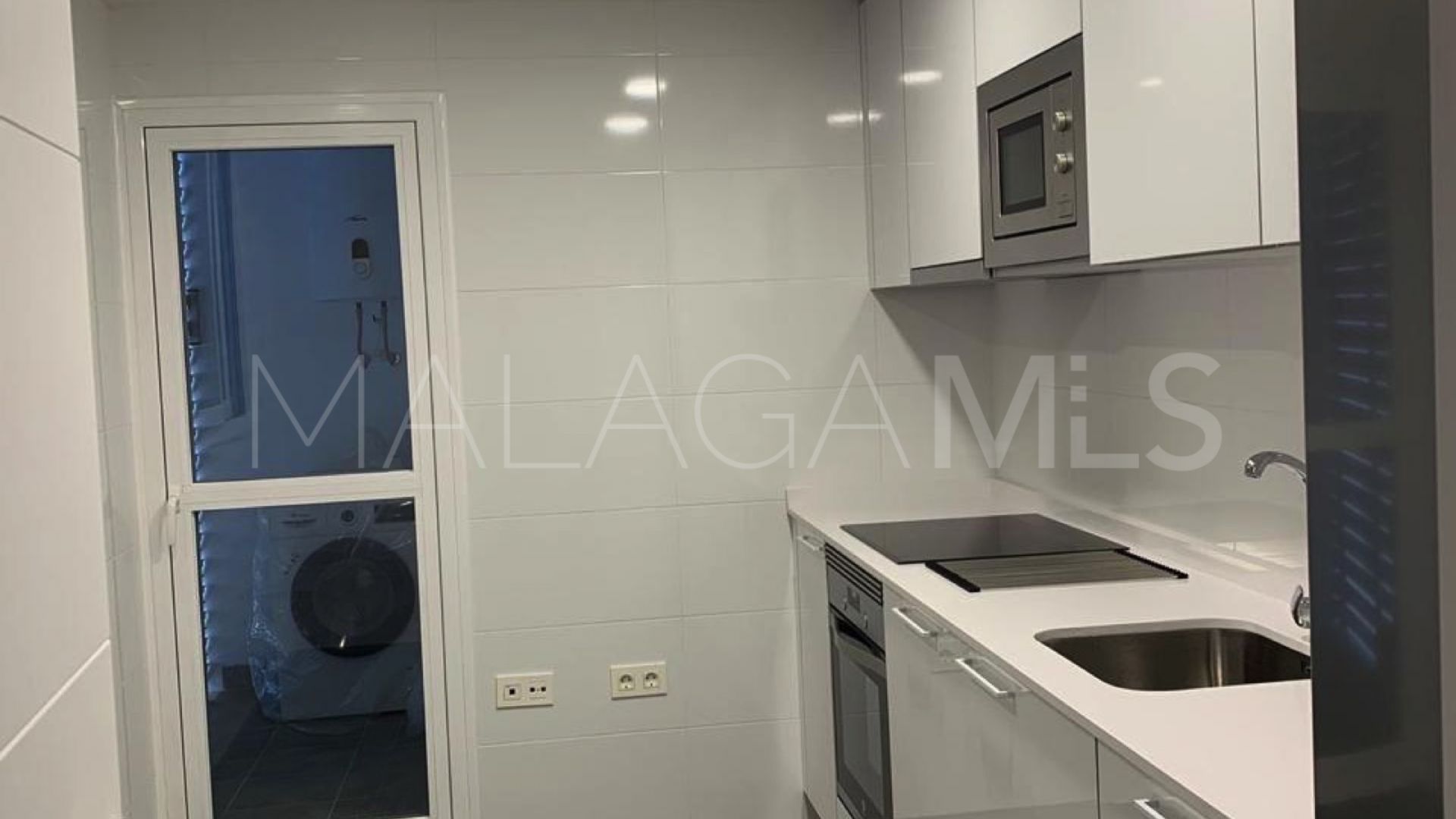 Lägenhet for sale in Nueva Andalucia