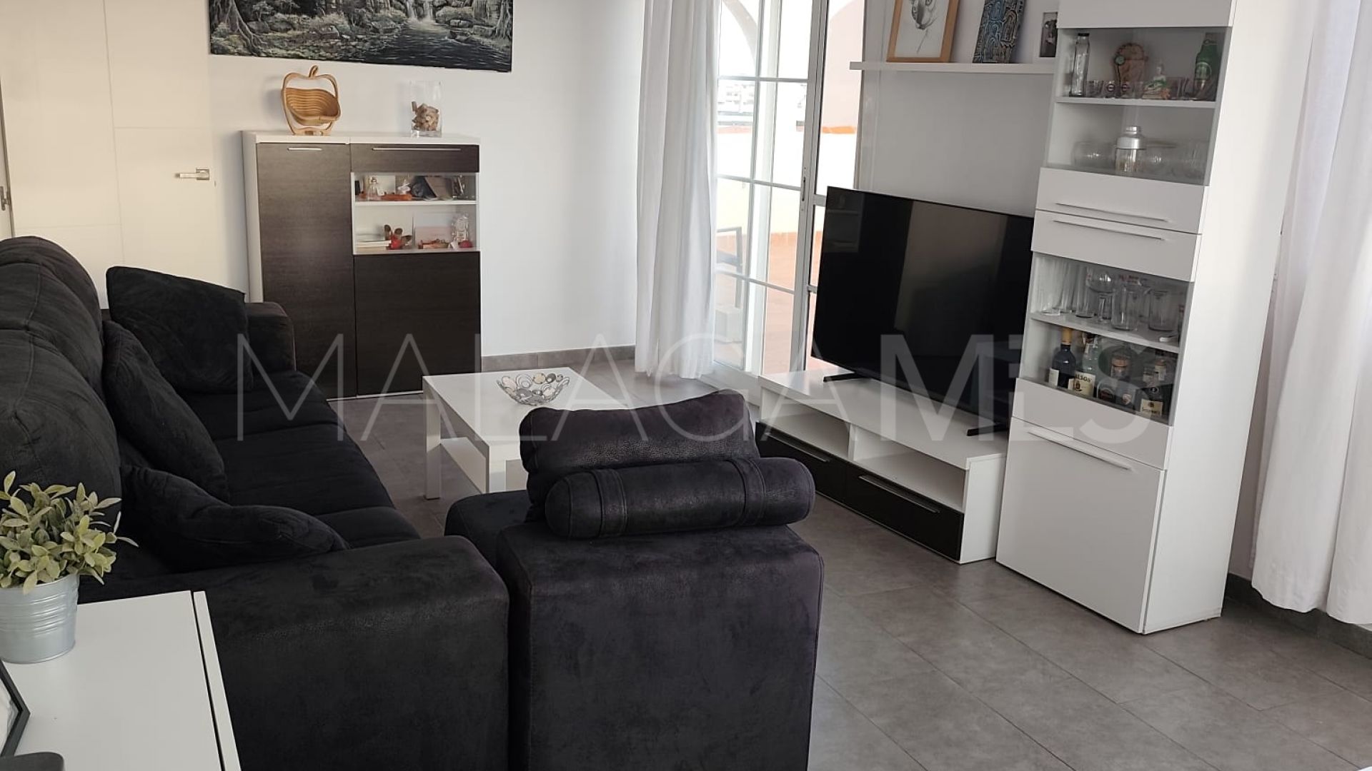 For sale penthouse in Avda de Andalucia - Sierra de Estepona with 2 bedrooms