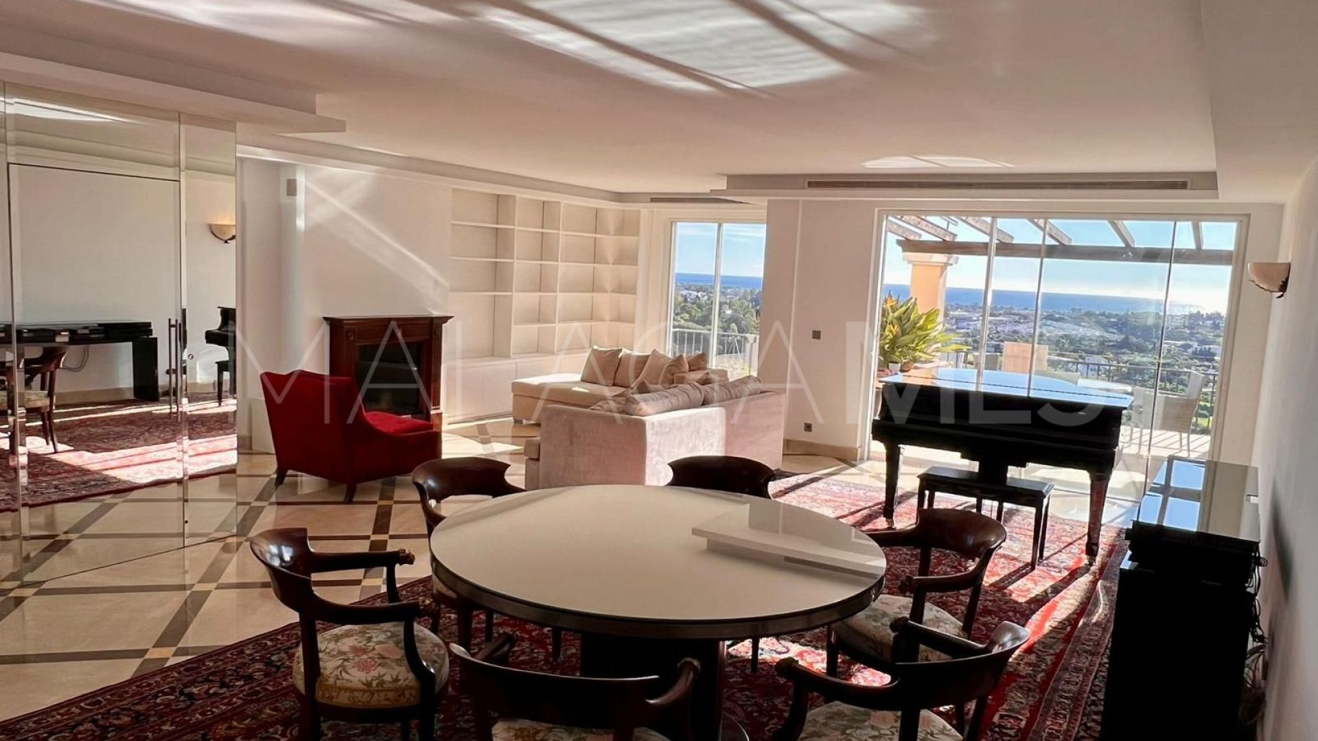 Duplex penthouse for sale in Los Almendros