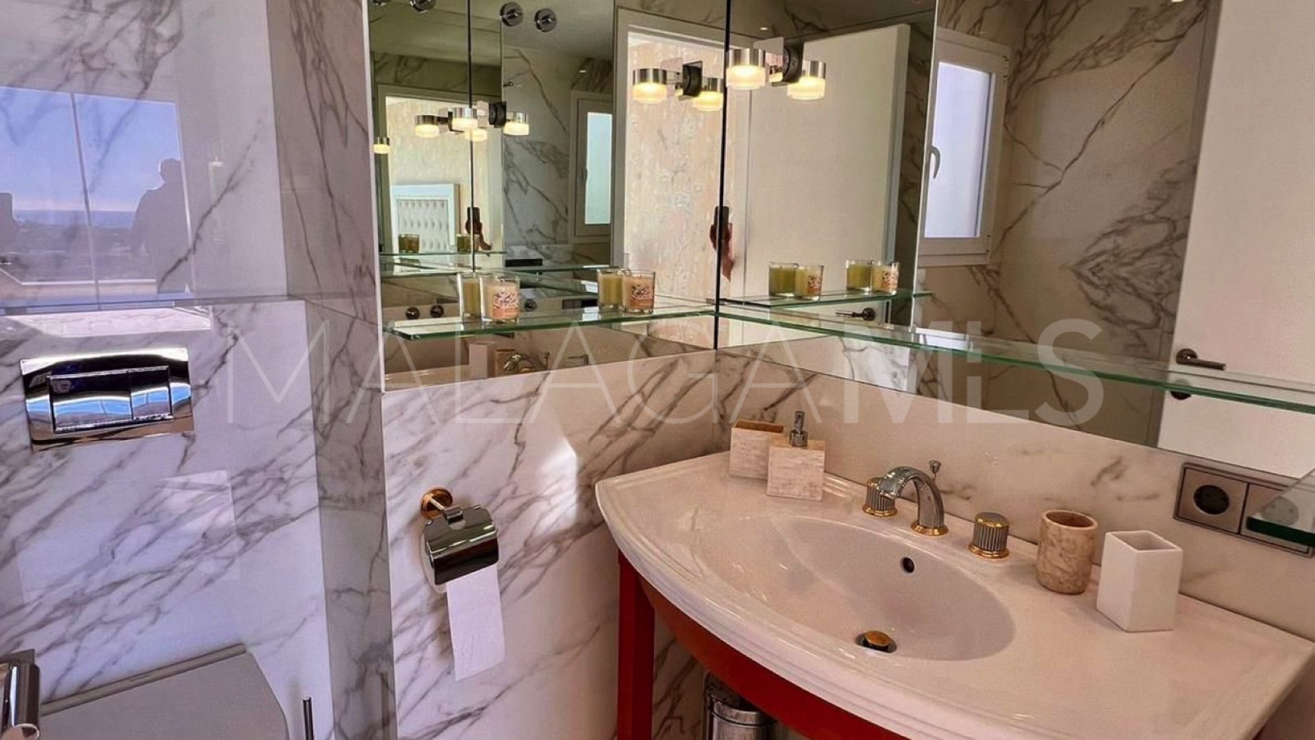 Duplex penthouse for sale in Los Almendros