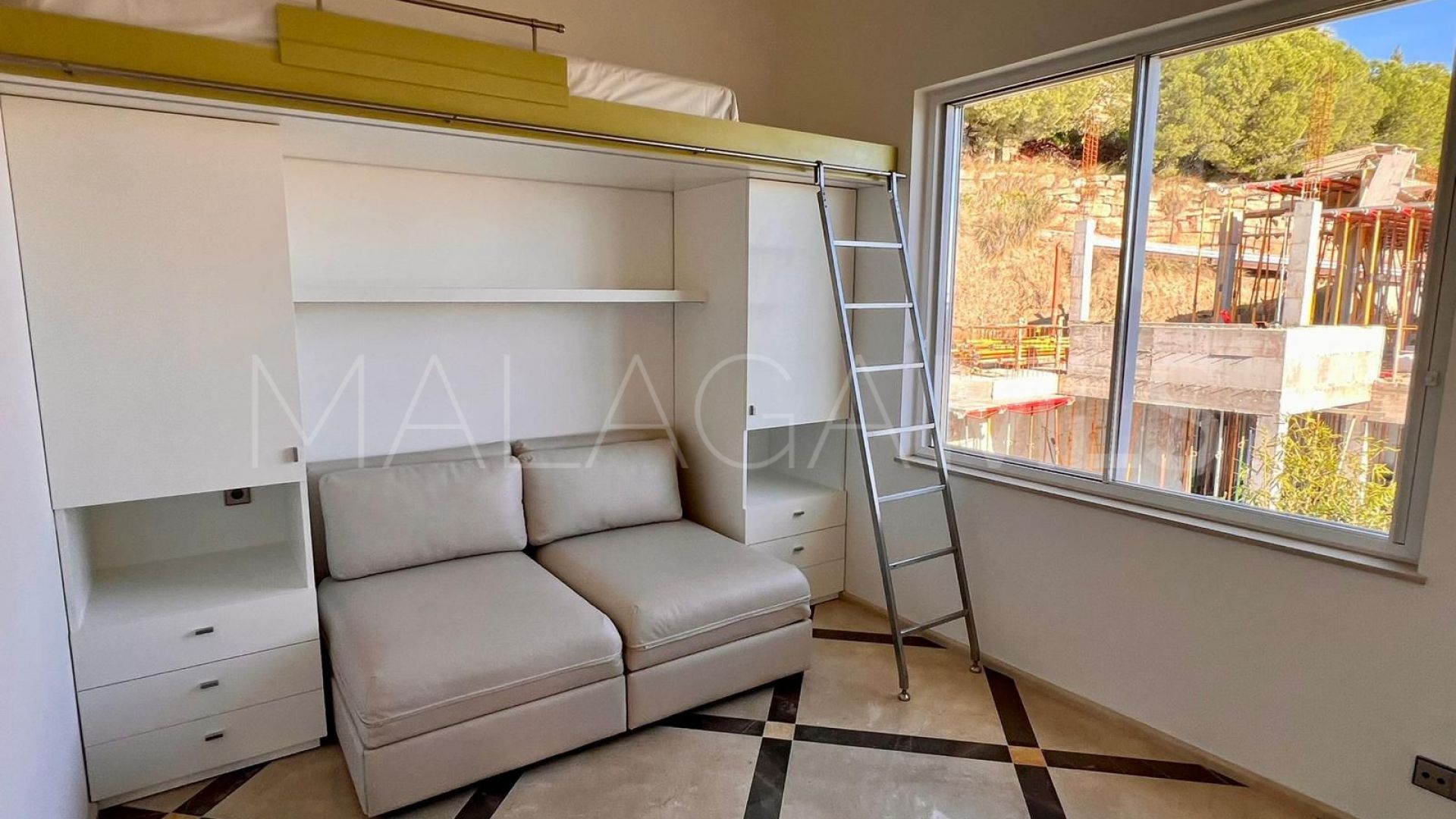 Duplex penthouse for sale in Los Almendros