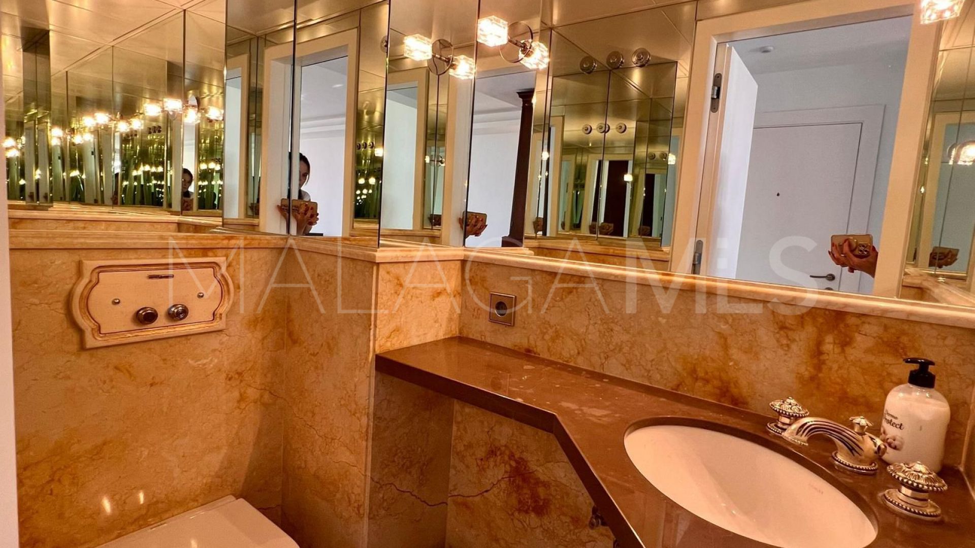 Duplex penthouse for sale in Los Almendros