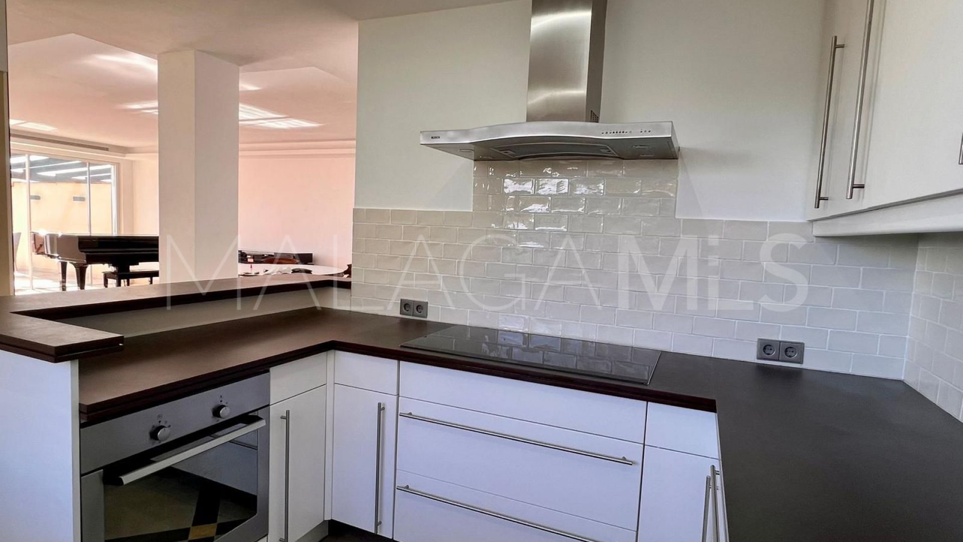 Duplex penthouse for sale in Los Almendros
