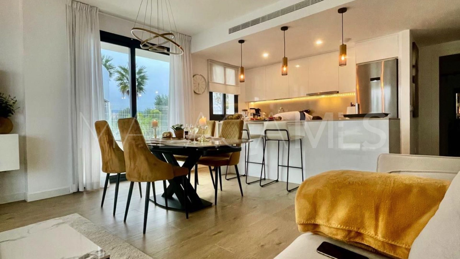 Ground floor apartment with 2 bedrooms for sale in Guadalobon