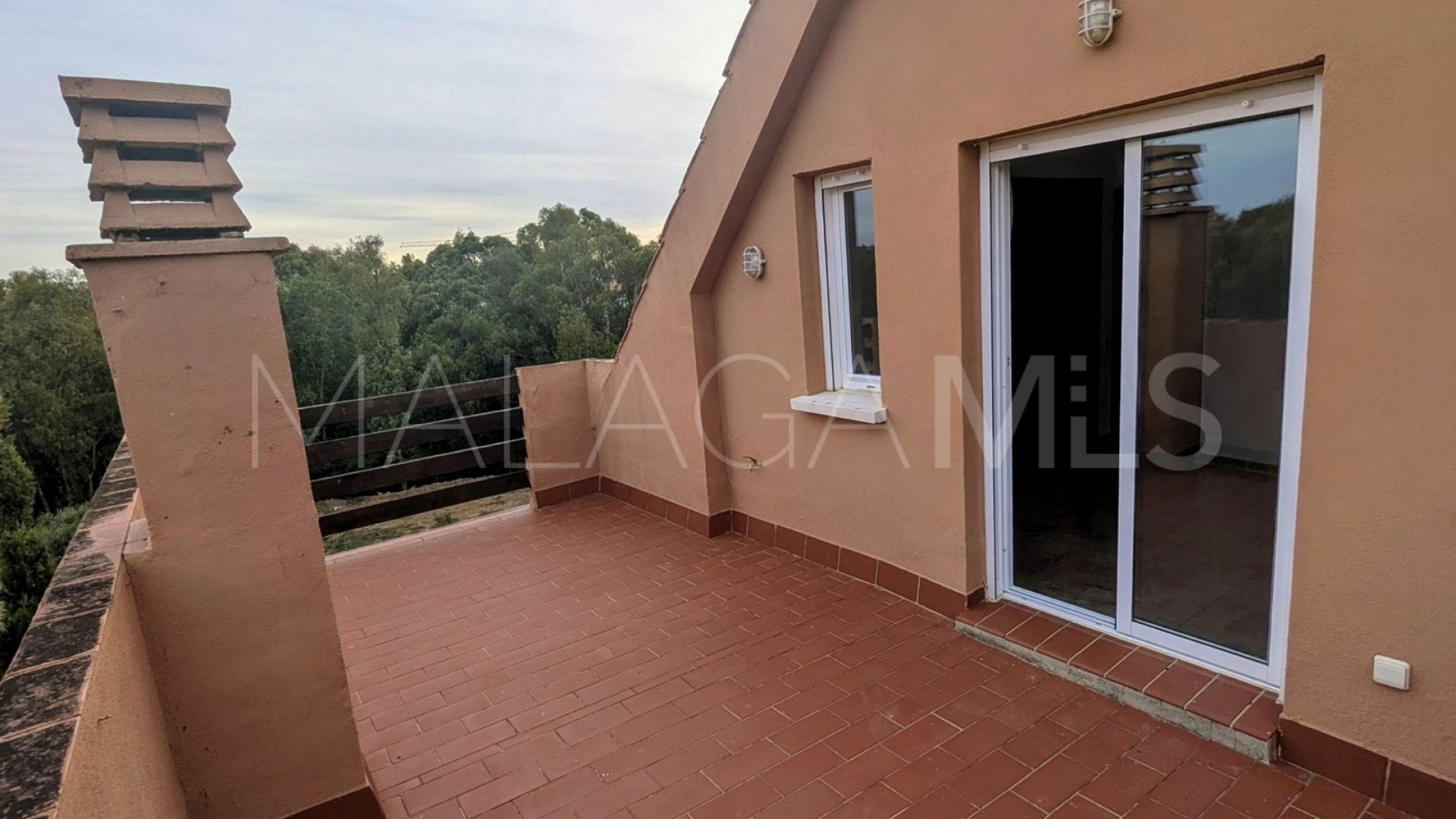 Tvåvånings takvåning for sale in Bahia de Casares