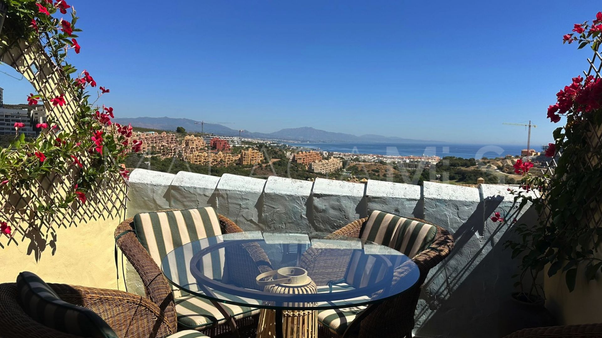 Duquesa Village, Ático with 2 bedrooms a la venta