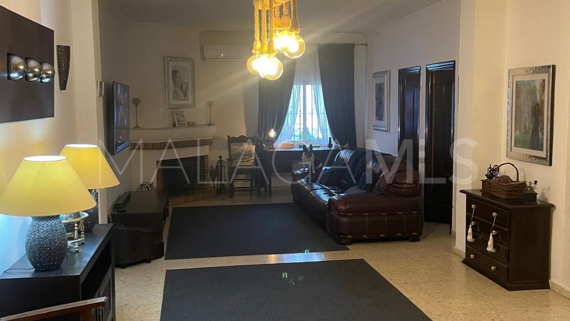 Villa for sale in San Pedro de Alcantara with 3 bedrooms