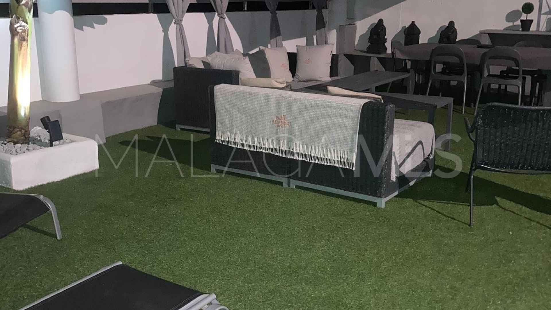 Villa for sale in San Pedro de Alcantara with 3 bedrooms