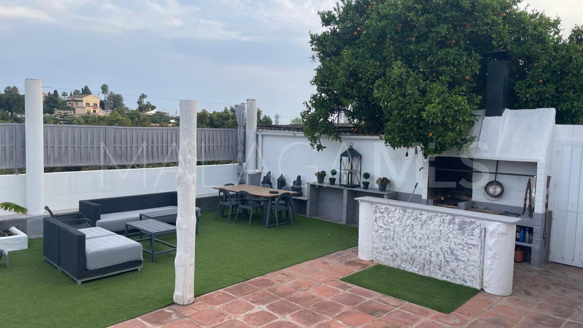 Villa for sale in San Pedro de Alcantara with 3 bedrooms