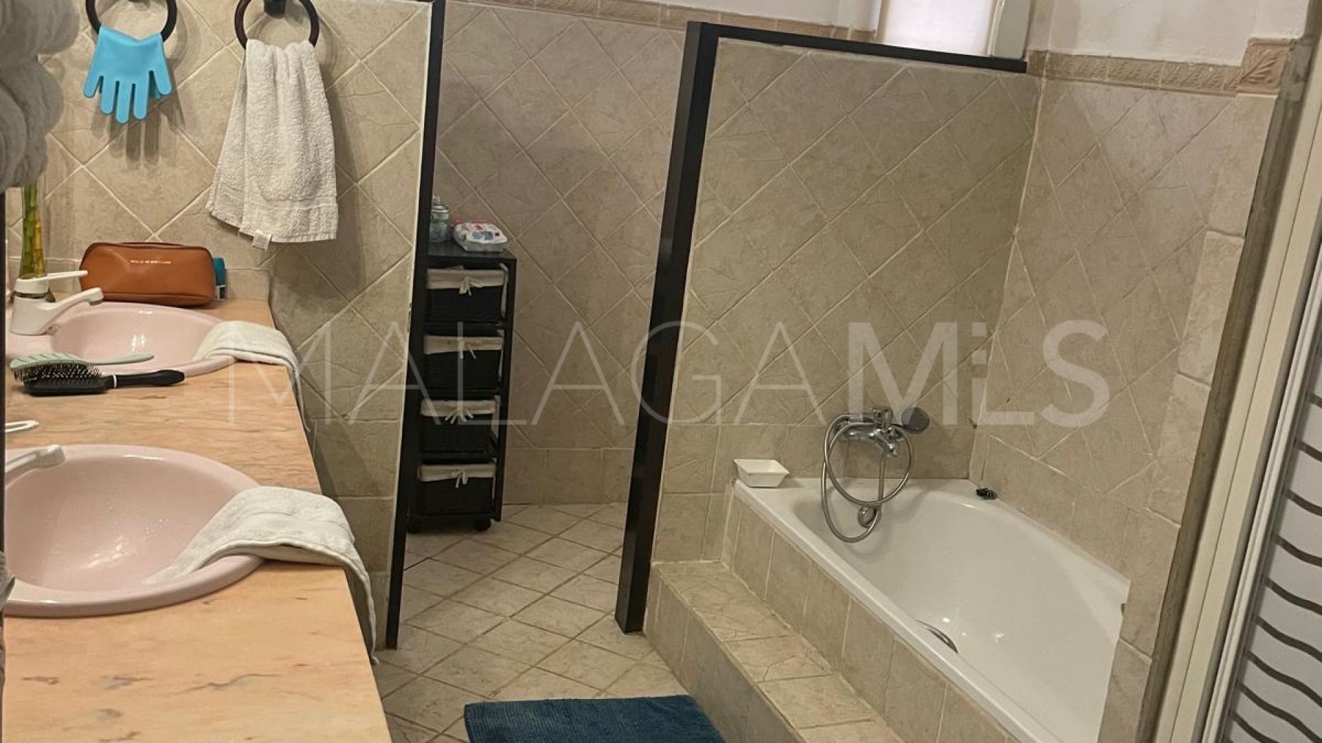 Villa for sale in San Pedro de Alcantara with 3 bedrooms