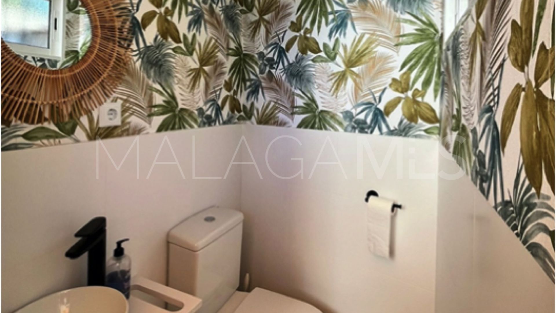 For sale Rio Real town house with 2 bedrooms