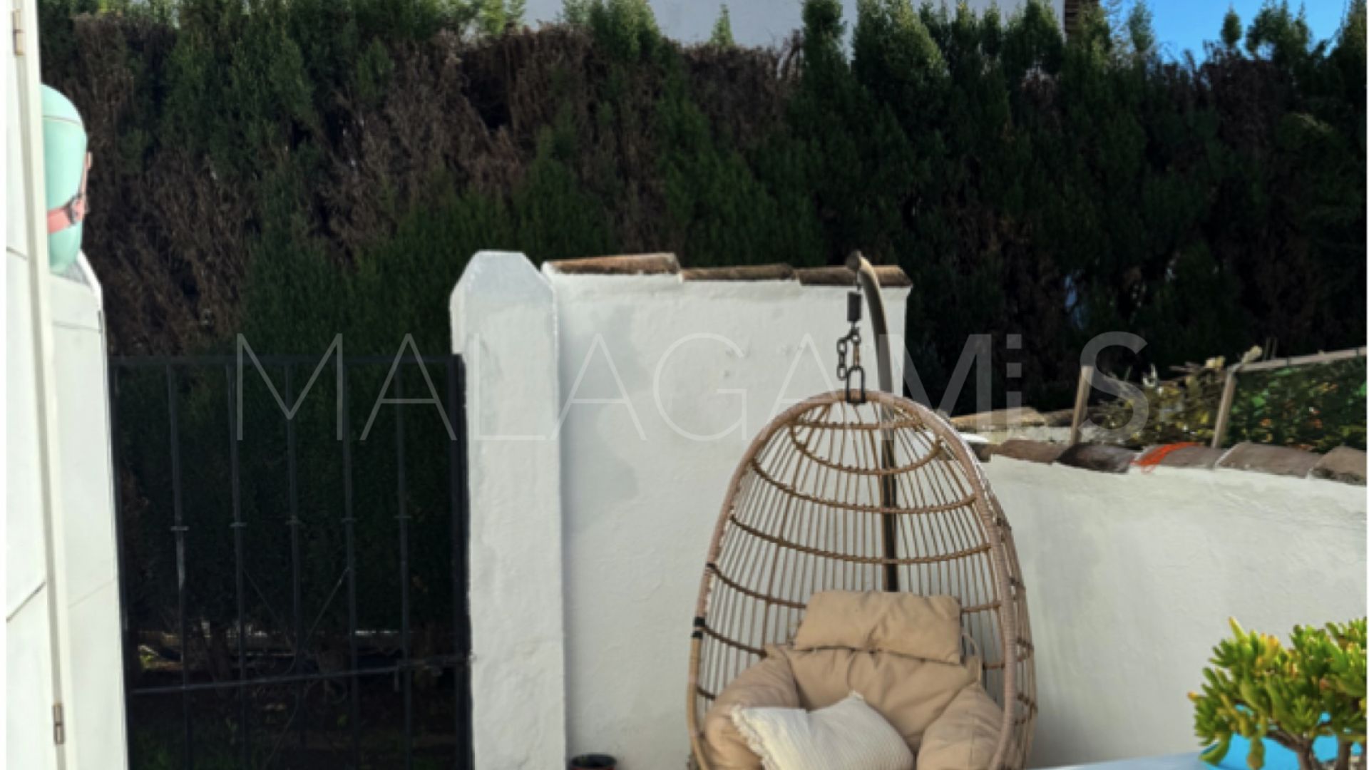 For sale Rio Real town house with 2 bedrooms