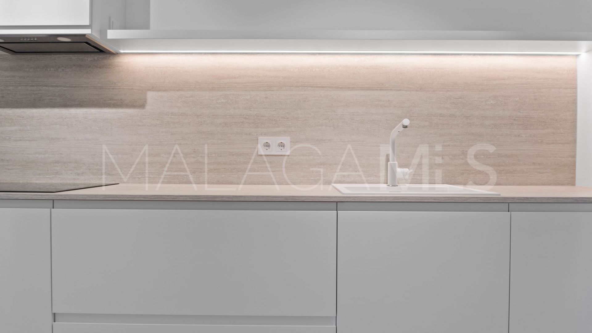 Markplanslägenhet for sale in Royal Flamingos