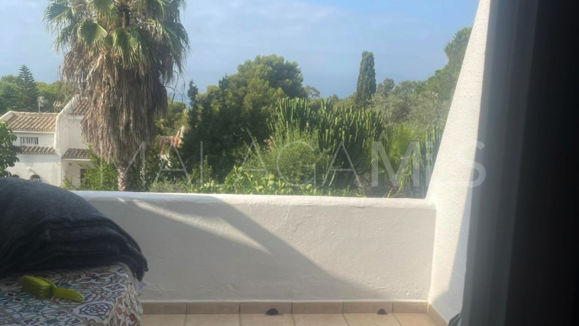 Tvåvåningslägenhet for sale in Seghers