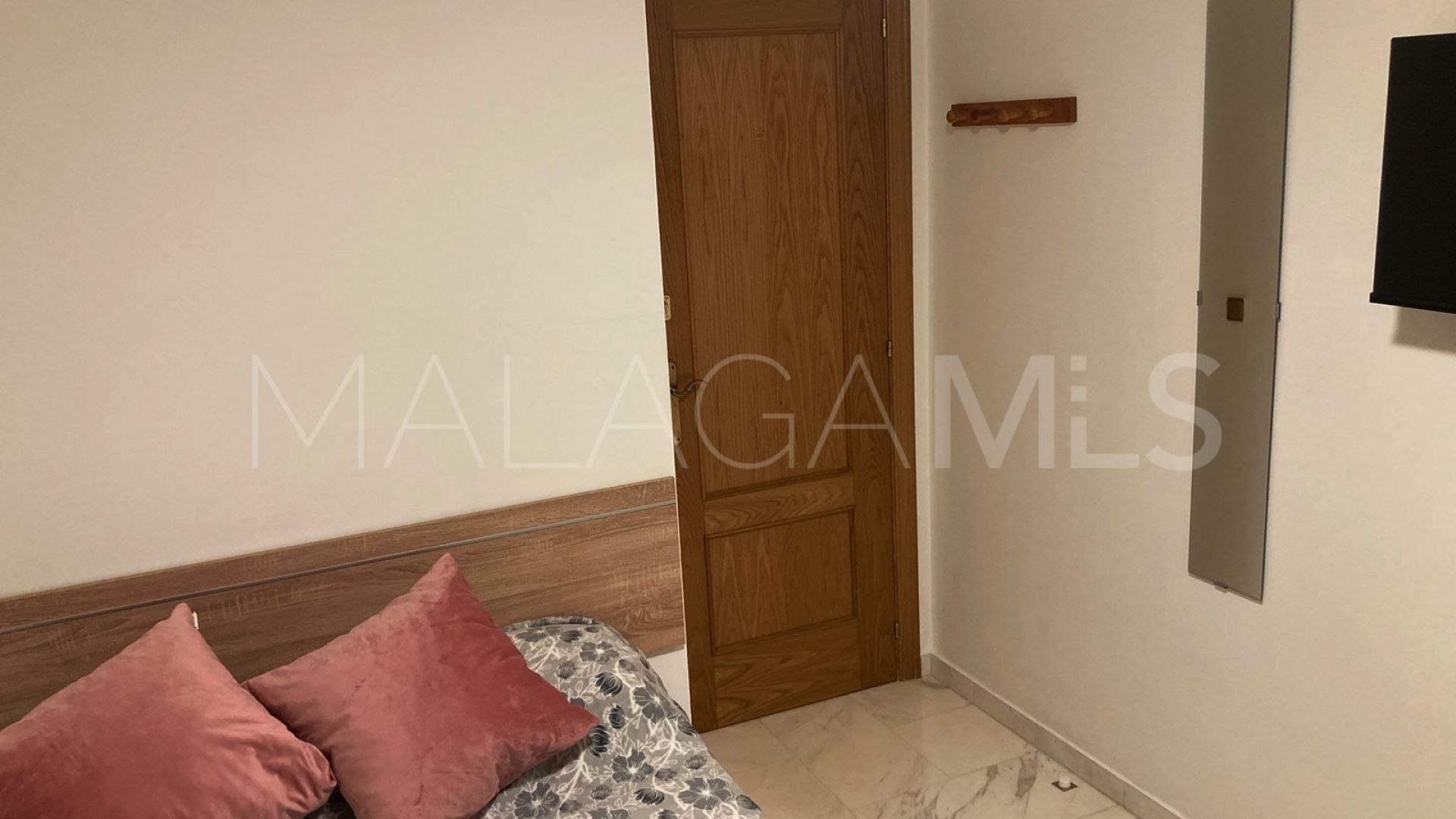 For sale Estepona Puerto 3 bedrooms ground floor apartment