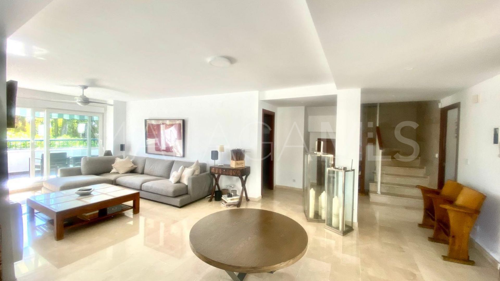 Tvåvånings takvåning for sale in Guadalmina Baja