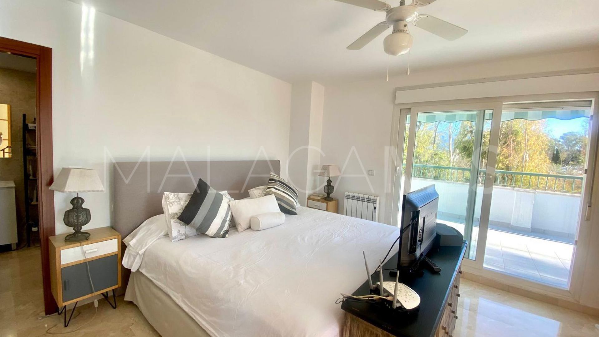 Tvåvånings takvåning for sale in Guadalmina Baja