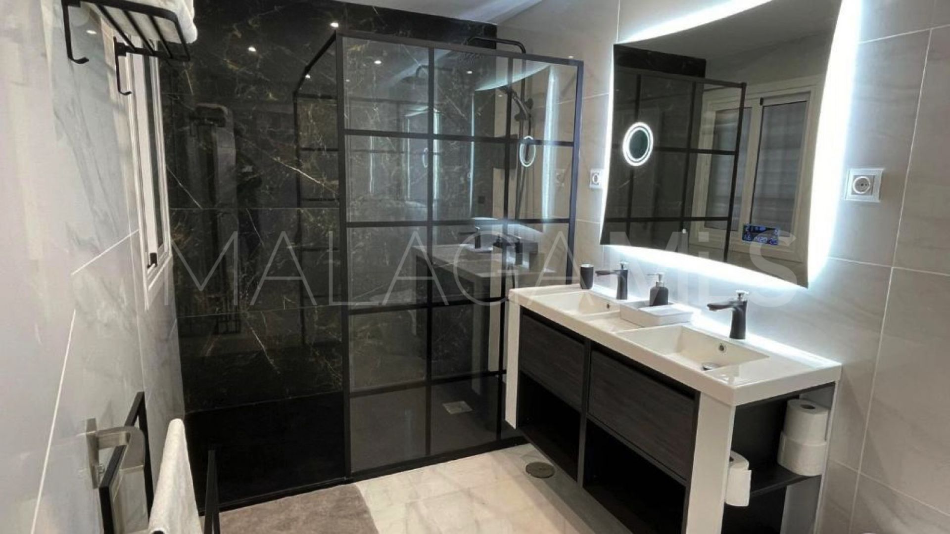 Apartment for sale in Playa Bajadilla - Puertos