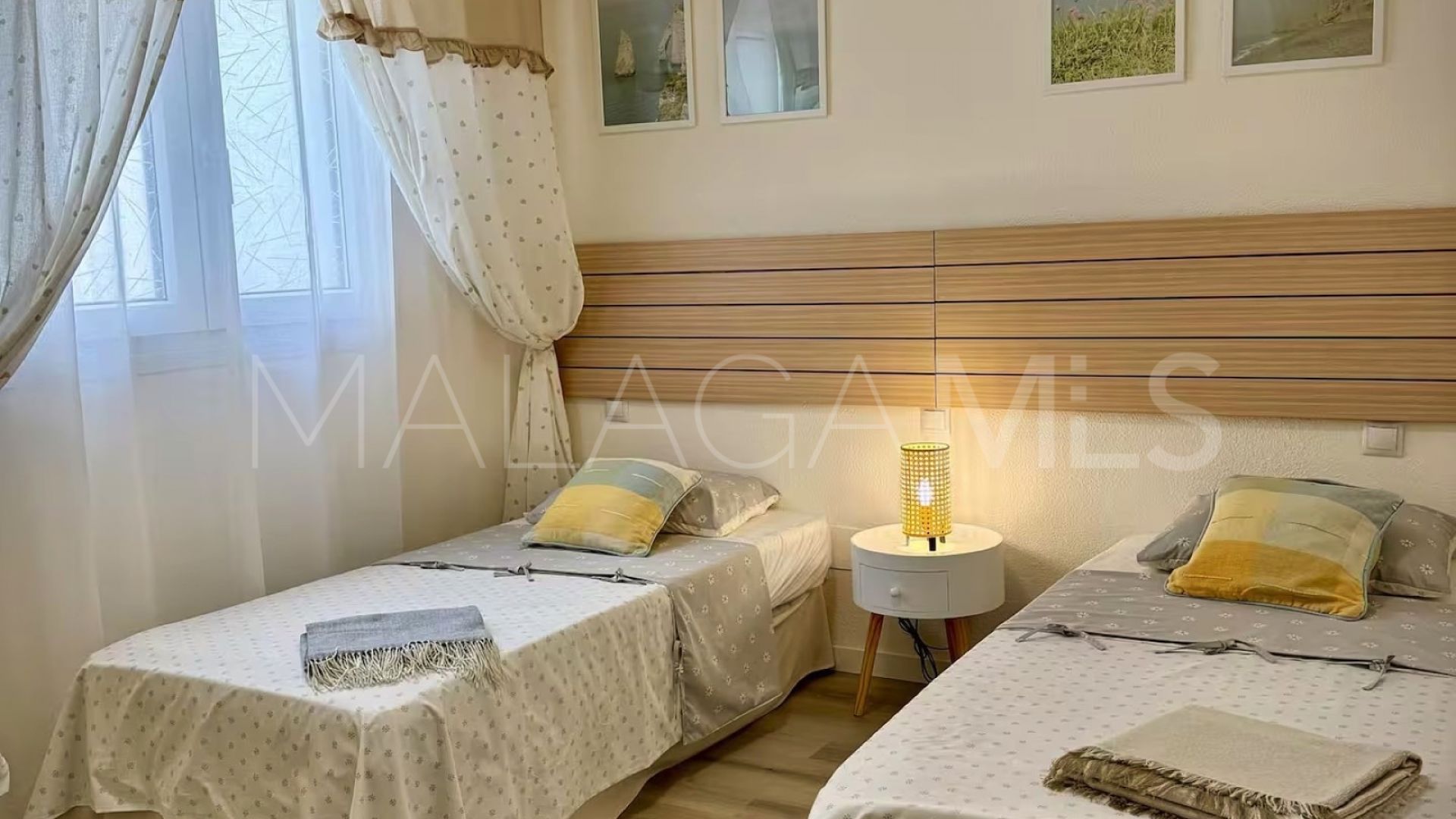 Apartment for sale in Puerto La Duquesa with 2 bedrooms