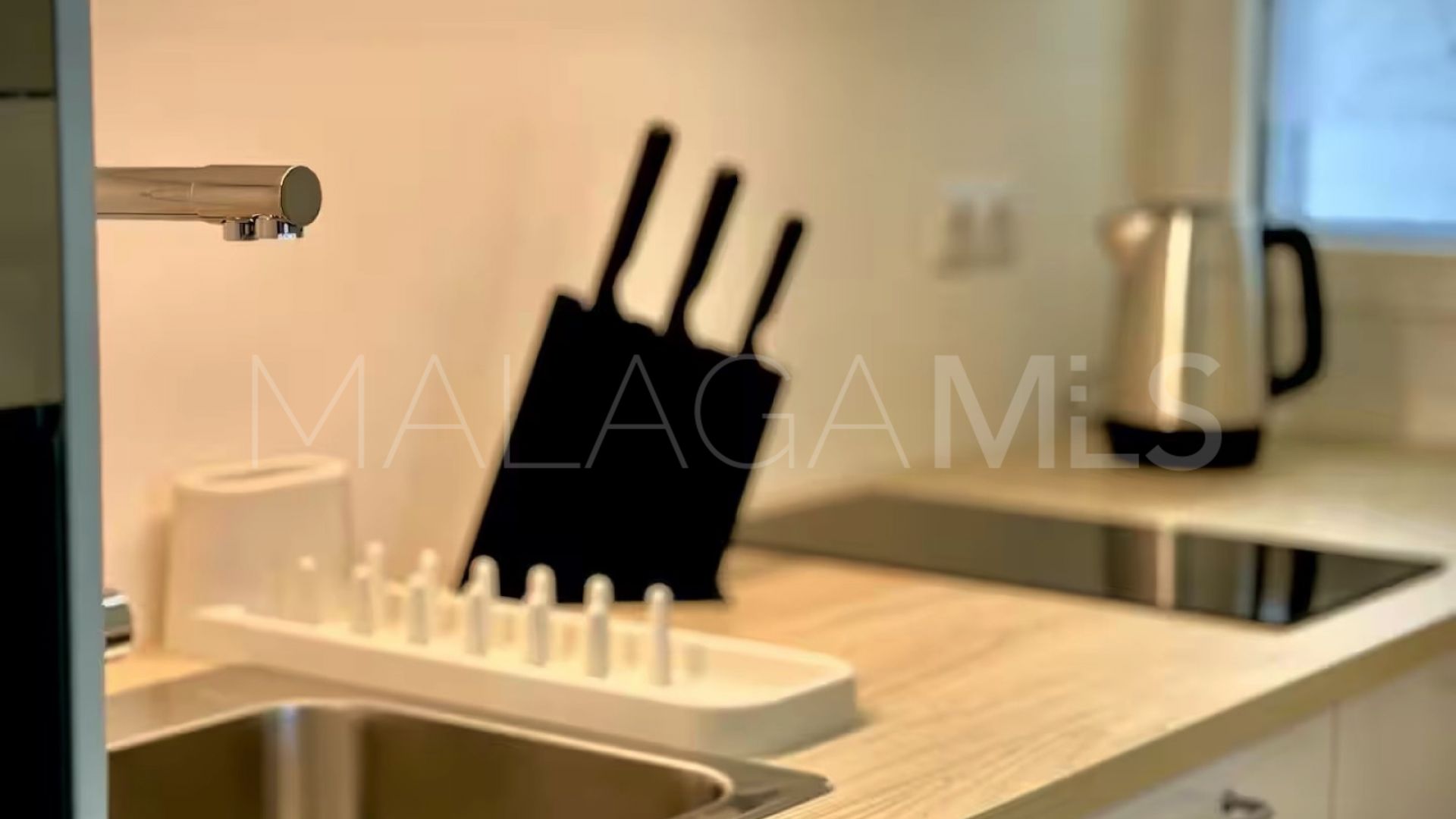 Apartment for sale in Puerto La Duquesa with 2 bedrooms