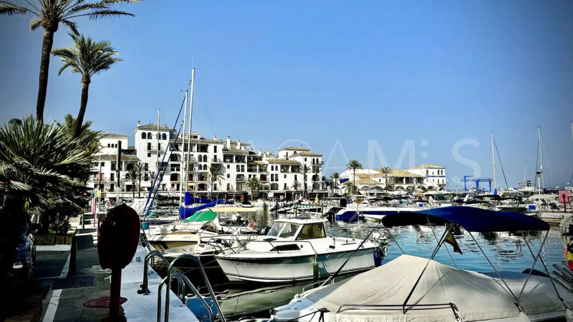 Apartment for sale in Puerto La Duquesa with 2 bedrooms