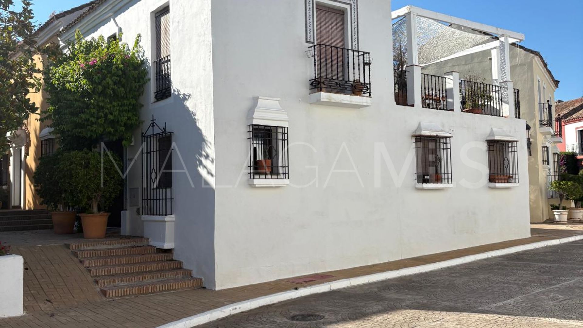 Doppelhaushälfte for sale in Guadalmina Baja