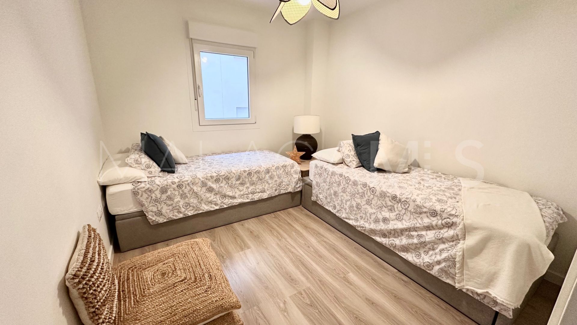 Buy apartamento in Nueva Andalucia with 3 bedrooms