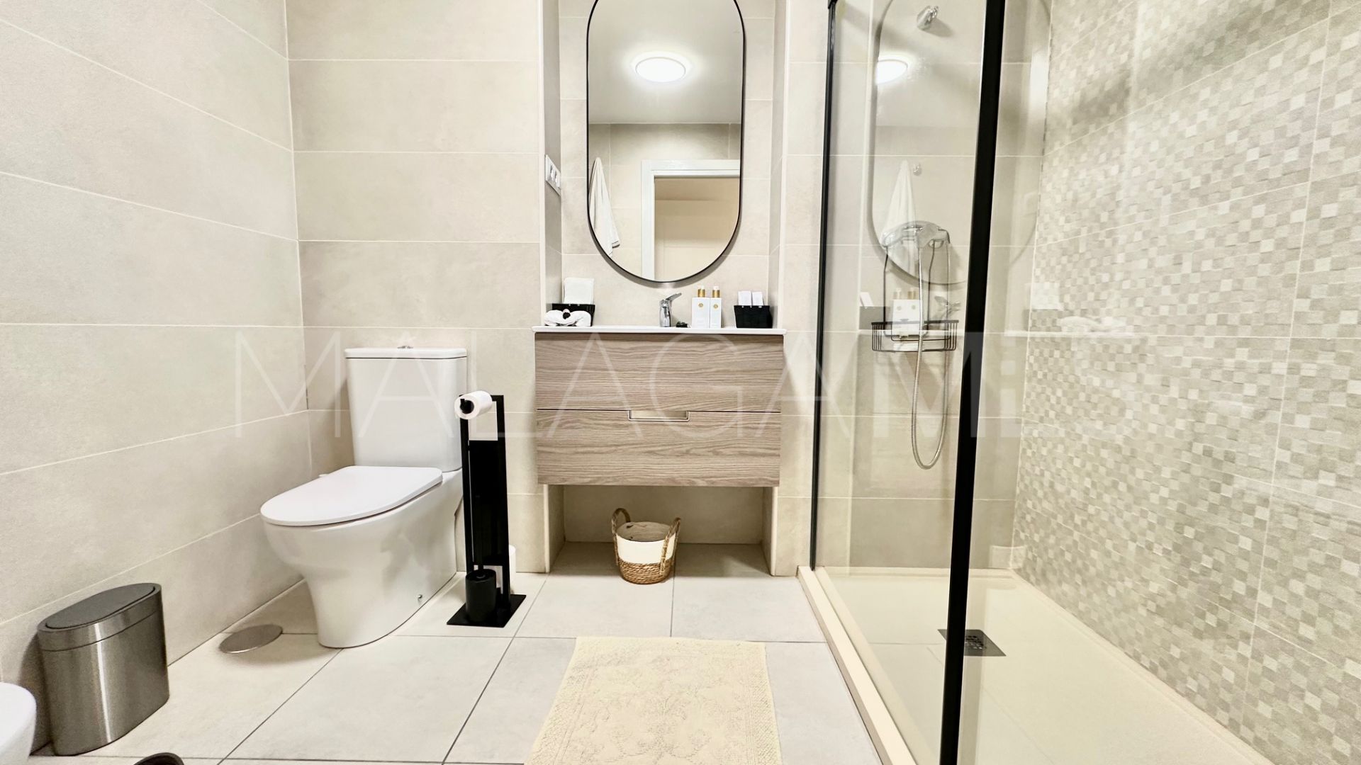 Buy apartamento in Nueva Andalucia with 3 bedrooms