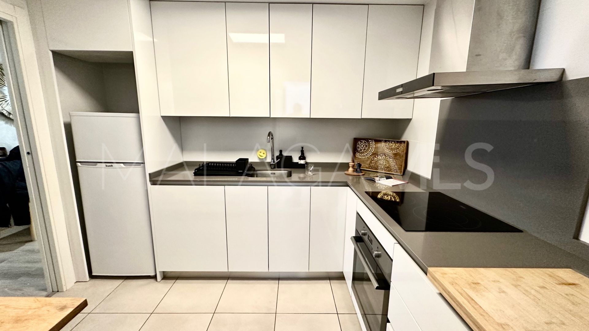 Buy apartamento in Nueva Andalucia with 3 bedrooms