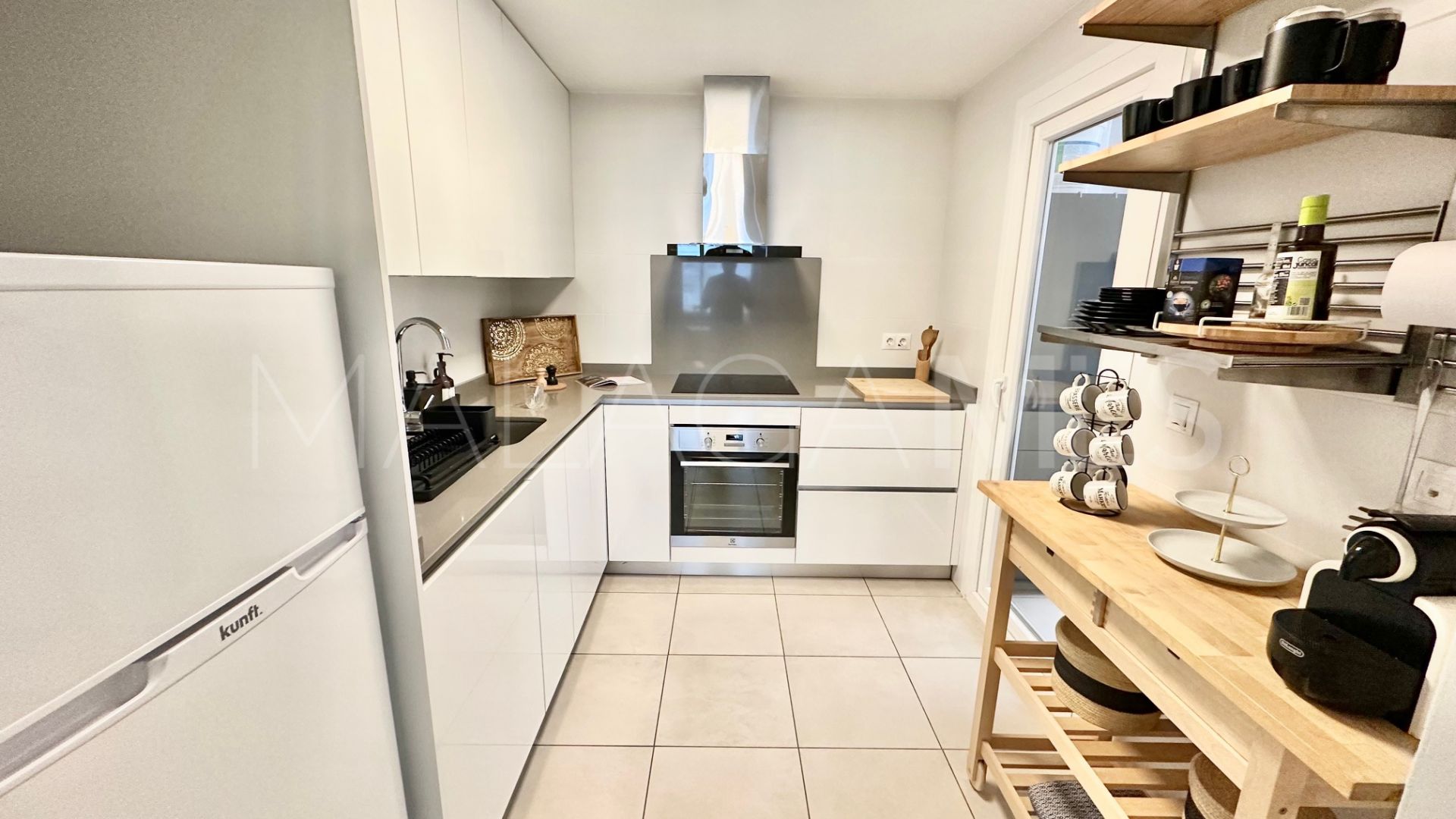 Buy apartamento in Nueva Andalucia with 3 bedrooms