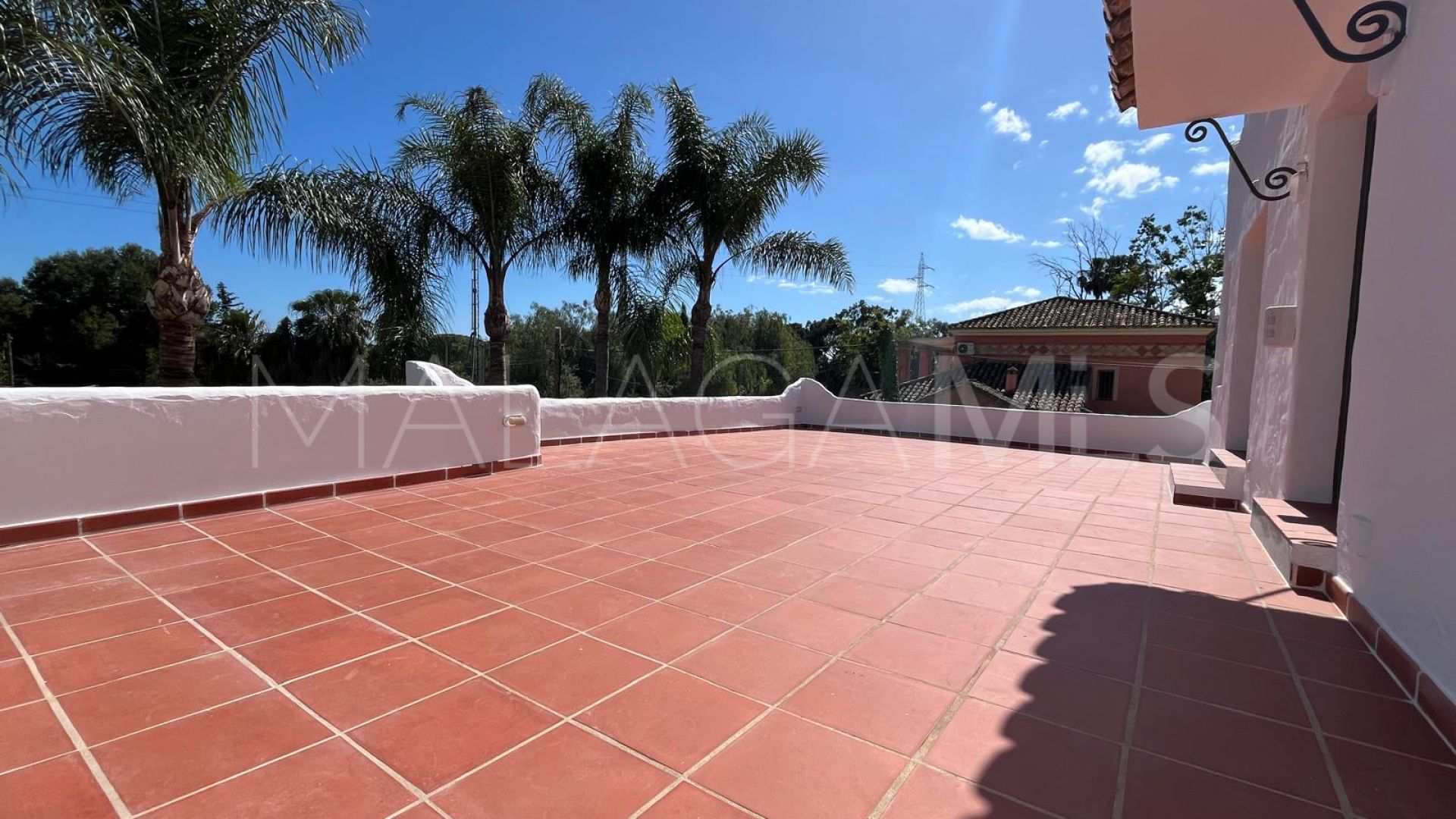 For sale house in Nagüeles with 3 bedrooms