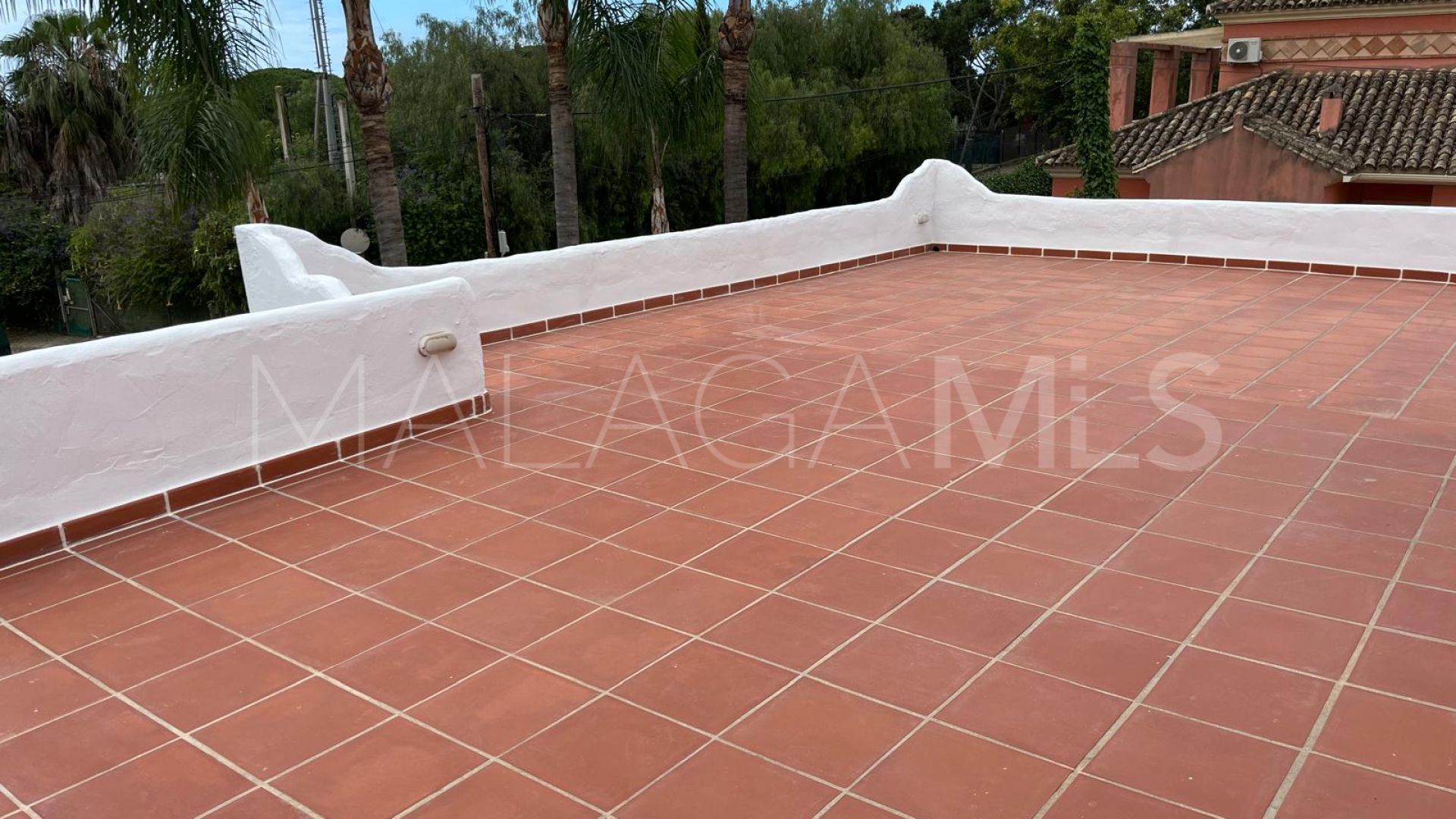 For sale house in Nagüeles with 3 bedrooms