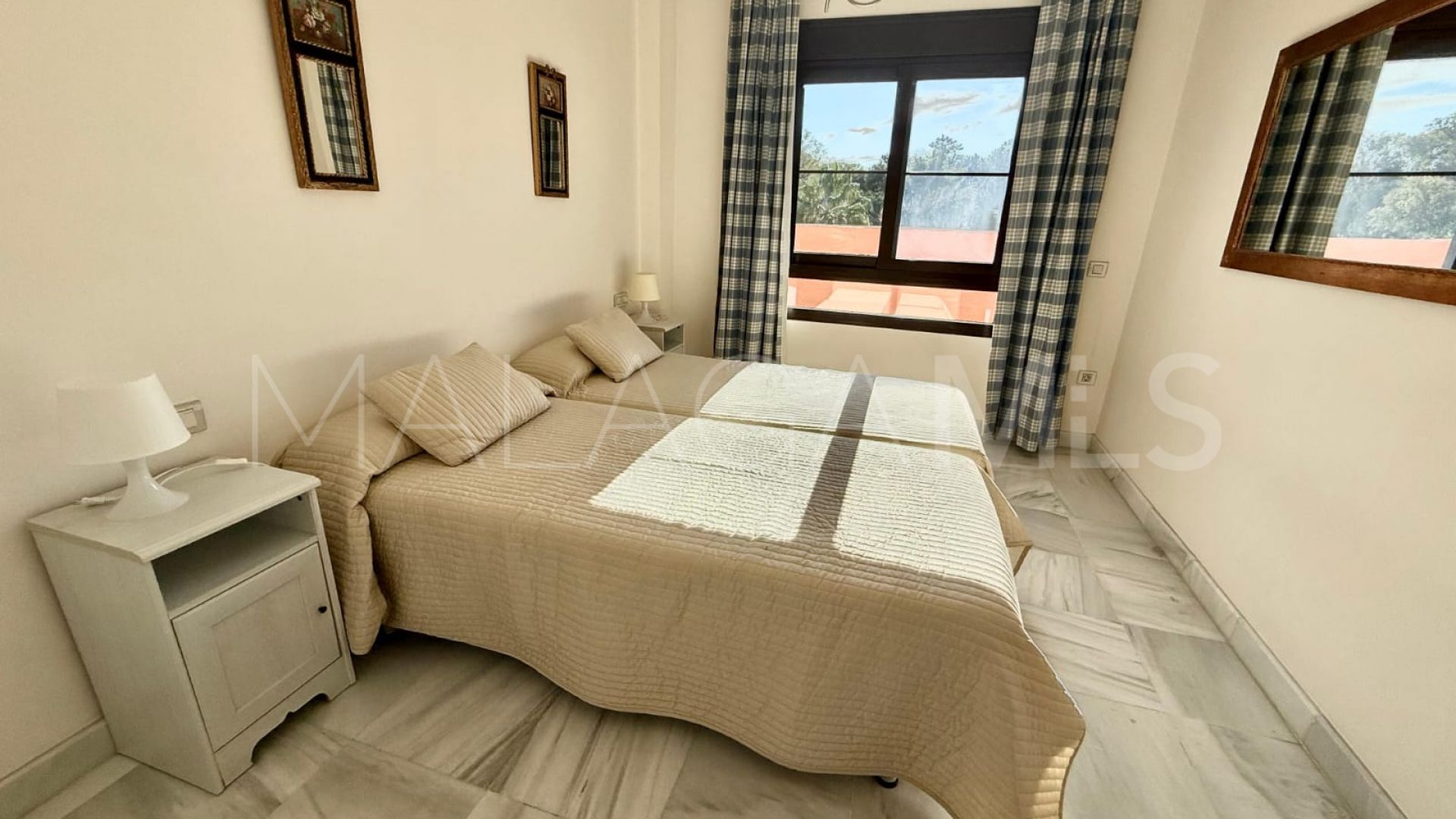 Atico duplex de 5 bedrooms for sale in Hacienda del Sol