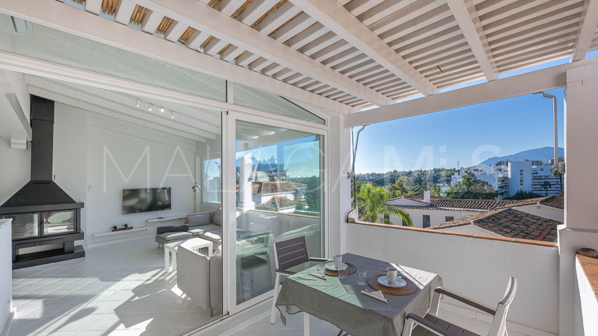 Doppelhaushälfte for sale in Guadalmina Alta