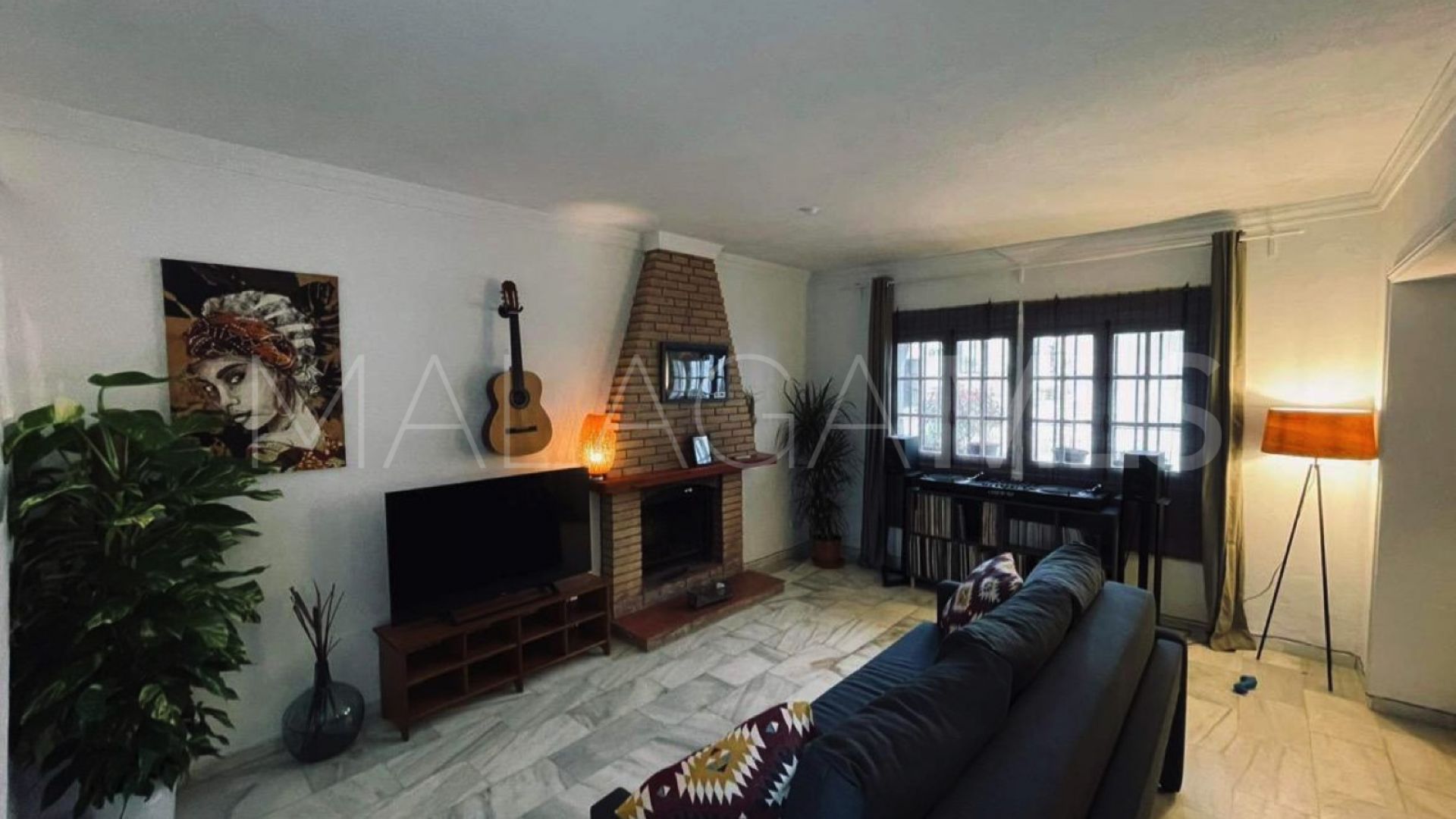 Parhus for sale in Puerto La Duquesa