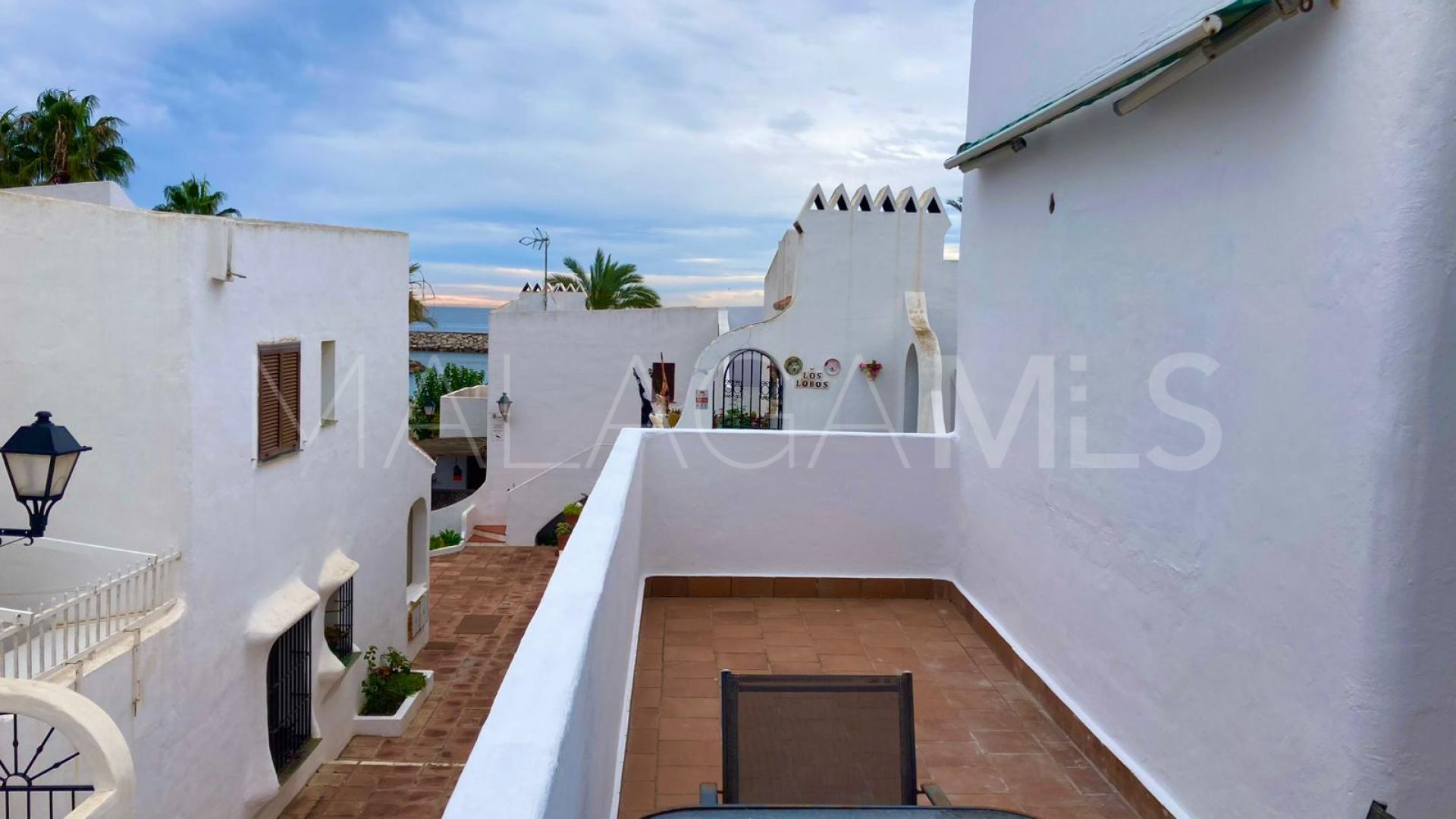 Parhus for sale in Puerto La Duquesa