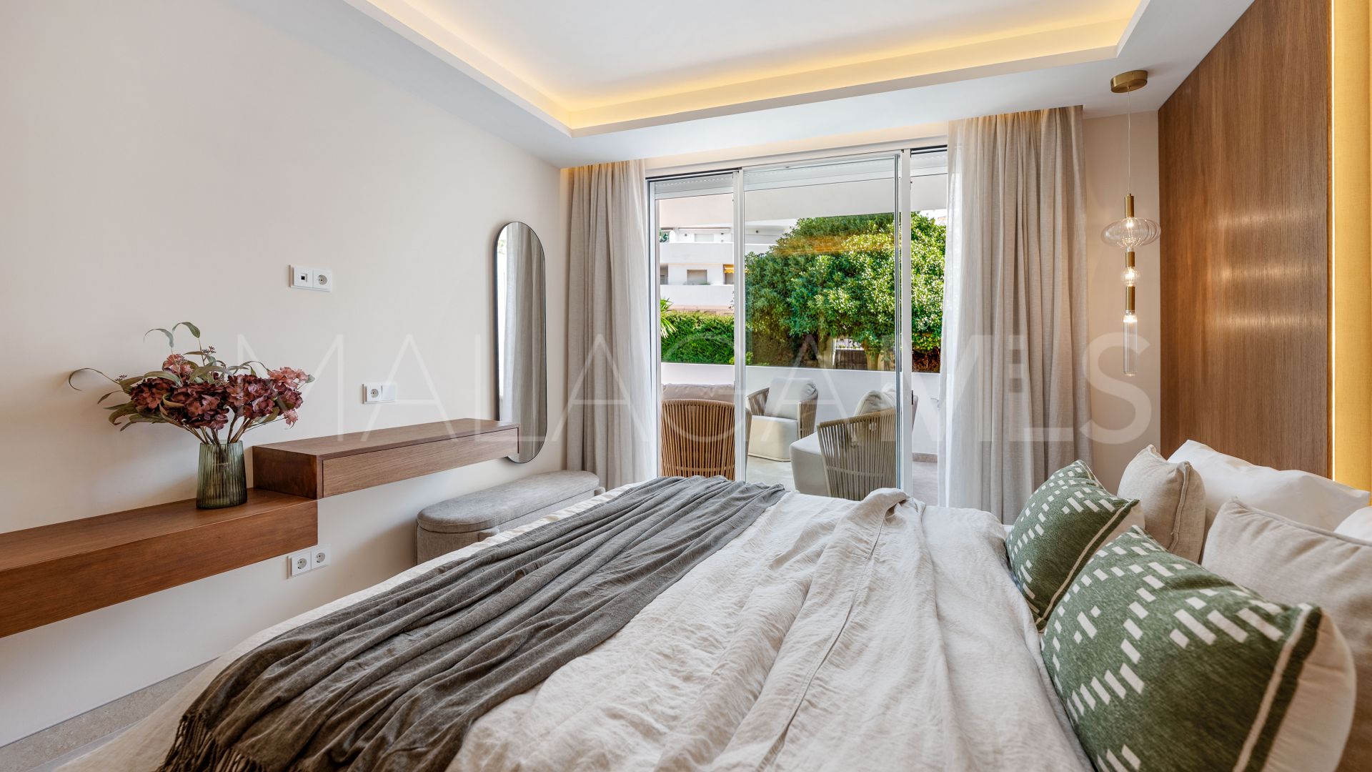 Appartement rez de chaussée for sale in Nueva Andalucia