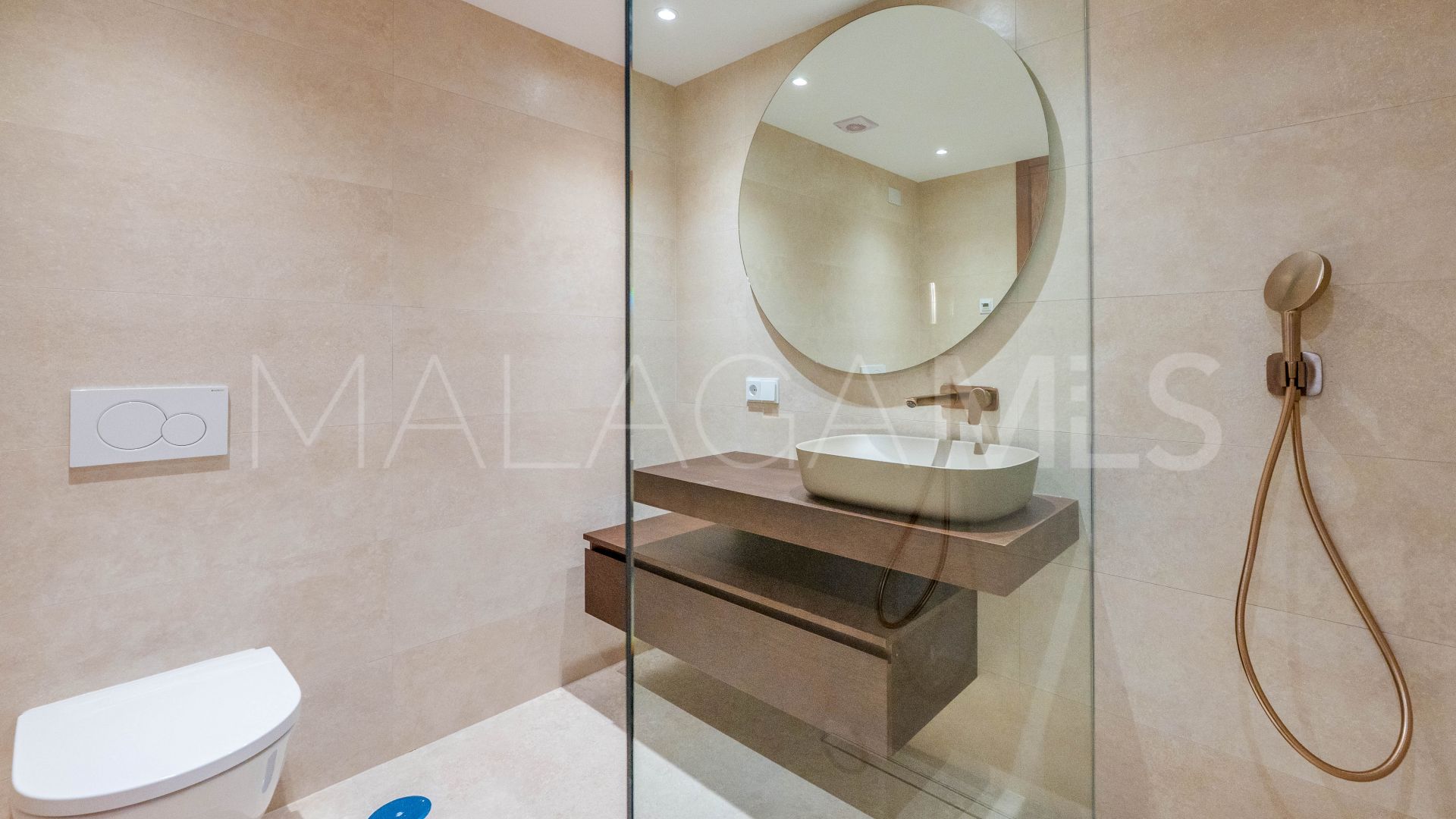 Appartement rez de chaussée for sale in Nueva Andalucia