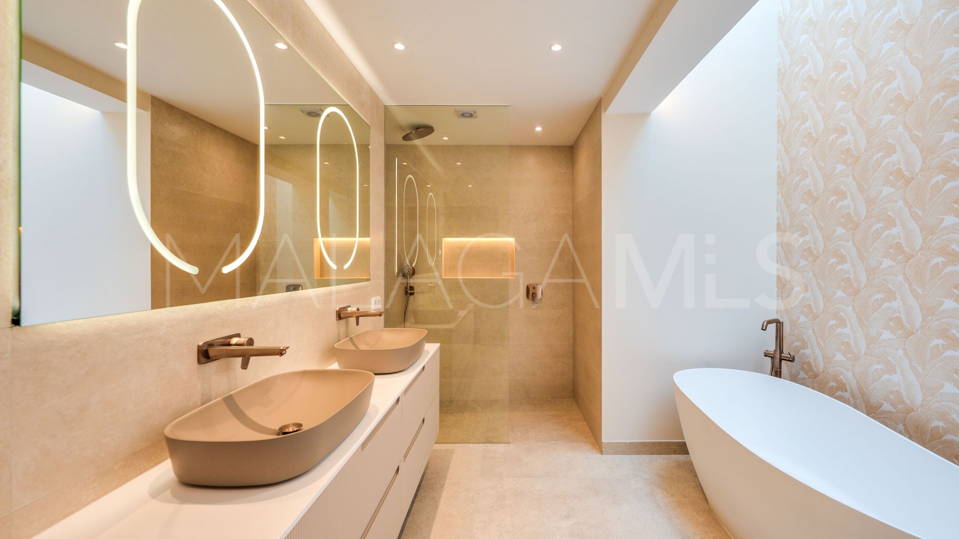 Appartement rez de chaussée for sale in Nueva Andalucia