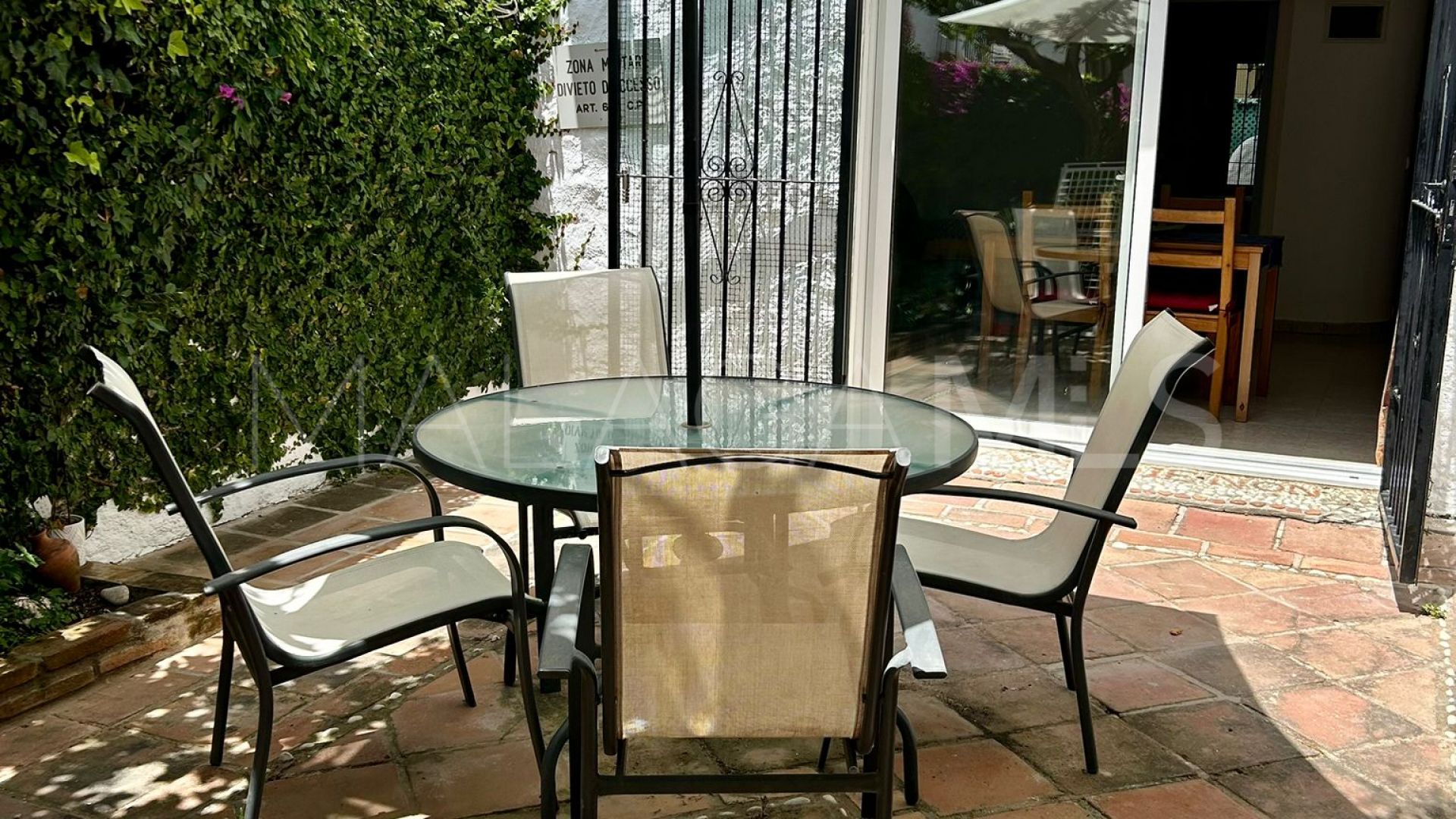 For sale Benamara 1 bedroom ground floor apartment