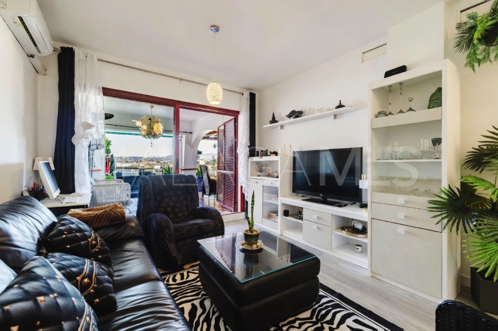 Appartement rez de chaussée for sale in Bahia de Casares