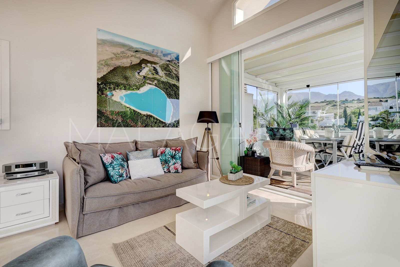 2 bedrooms penthouse for sale in Alcazaba Lagoon